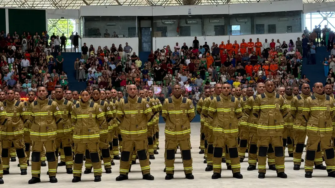 Corpo de Bombeiros do Piauí celebra 80 anos e nomeia 205 novos soldados