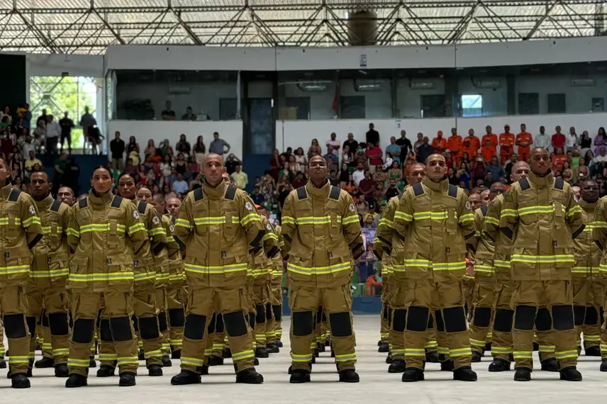 Corpo de Bombeiros do Piauí celebra 80 anos e nomeia 205 novos soldados