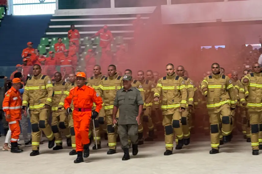 Corpo de Bombeiros do Piauí celebra 80 anos e nomeia 205 novos soldados