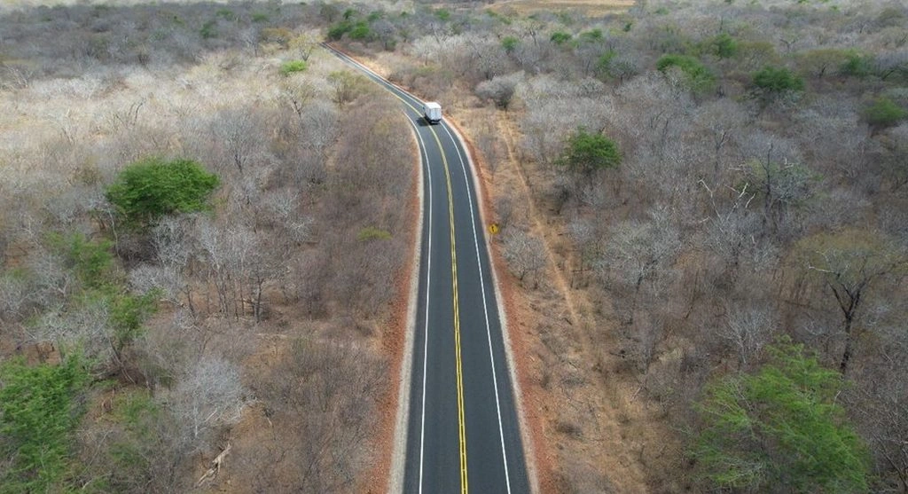 DER conclui obras na rodovia estadual que liga Fartura do Piauí à BR-020