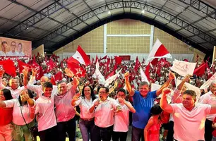 Dr. Auro e Bolinha homologam chapa majoritária em  Santo Inácio do Piauí (Foto: Ascom)