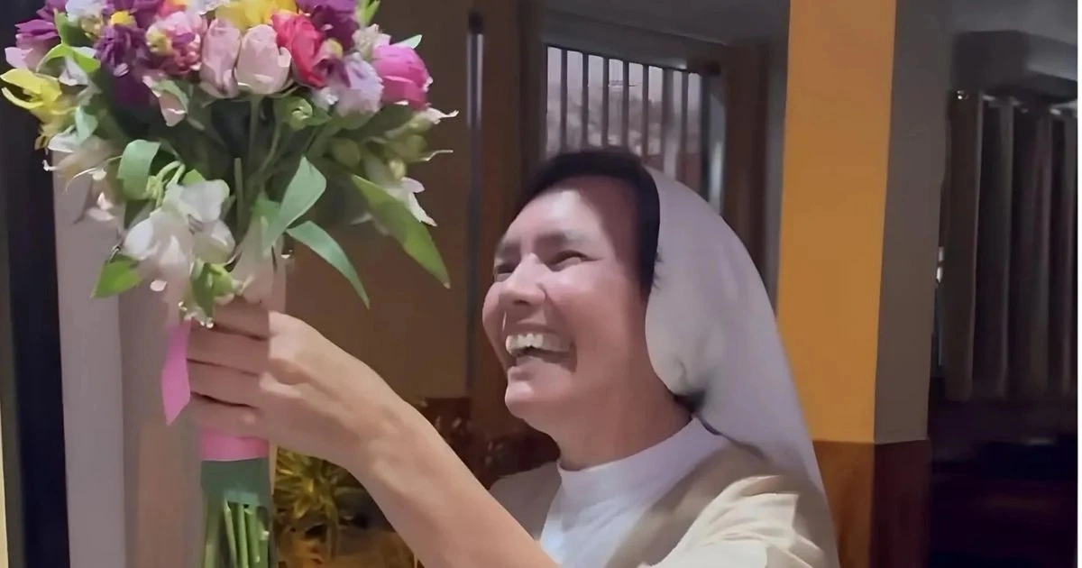 Freira deixa convidados boquiabertos ao pegar buquê de flores em casamento