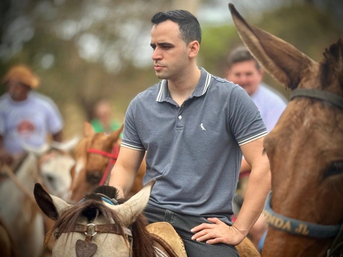 III Cavalgada da Fazenda Bela Vista reúne centenas de adeptos em Monsenhor Gil
