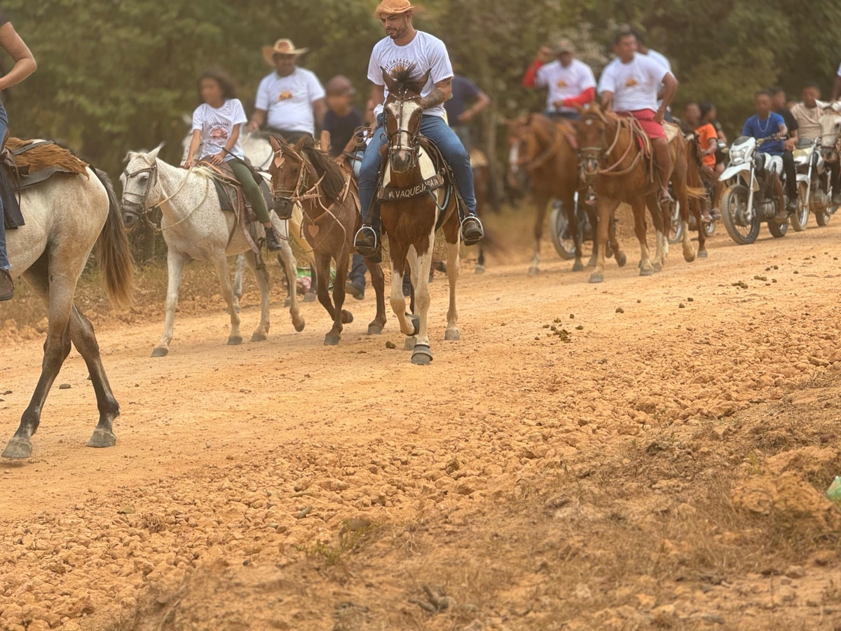III Cavalgada da Fazenda Bela Vista reúne centenas de adeptos em Monsenhor Gil