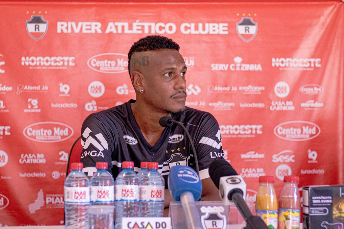 Leandro Amaro, zagueiro do River-PI
