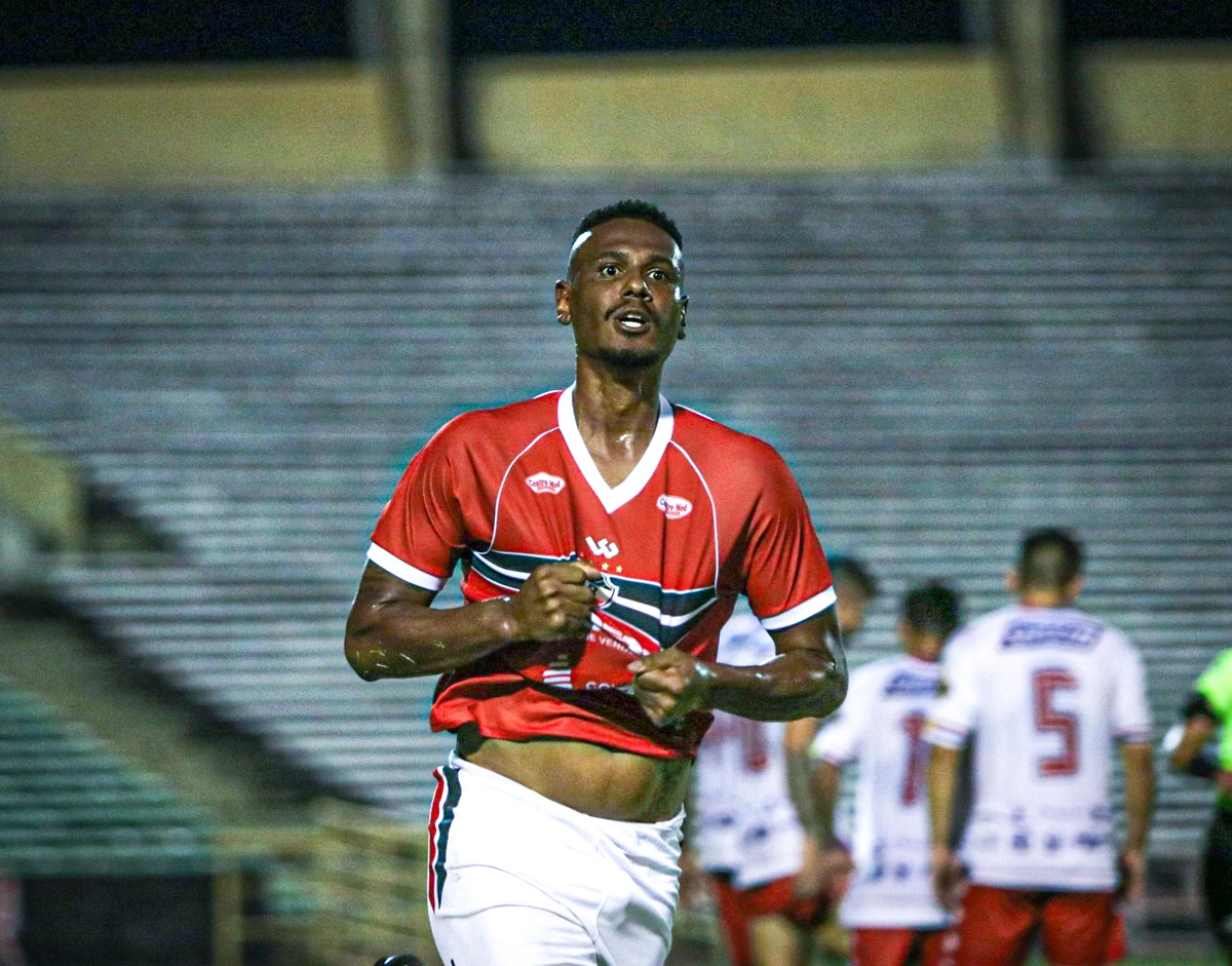 Leandro Amaro, zagueiro do River-PI