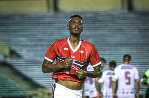 Leandro Amaro, zagueiro do River-PI (Foto: Maria Vitória/River AC)
