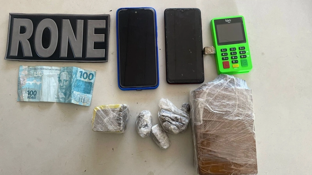 Material apreendido pela polícia