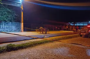 Mulher é executada com vários tiros na frente de casa em Parnaíba (Foto: Reprodução)