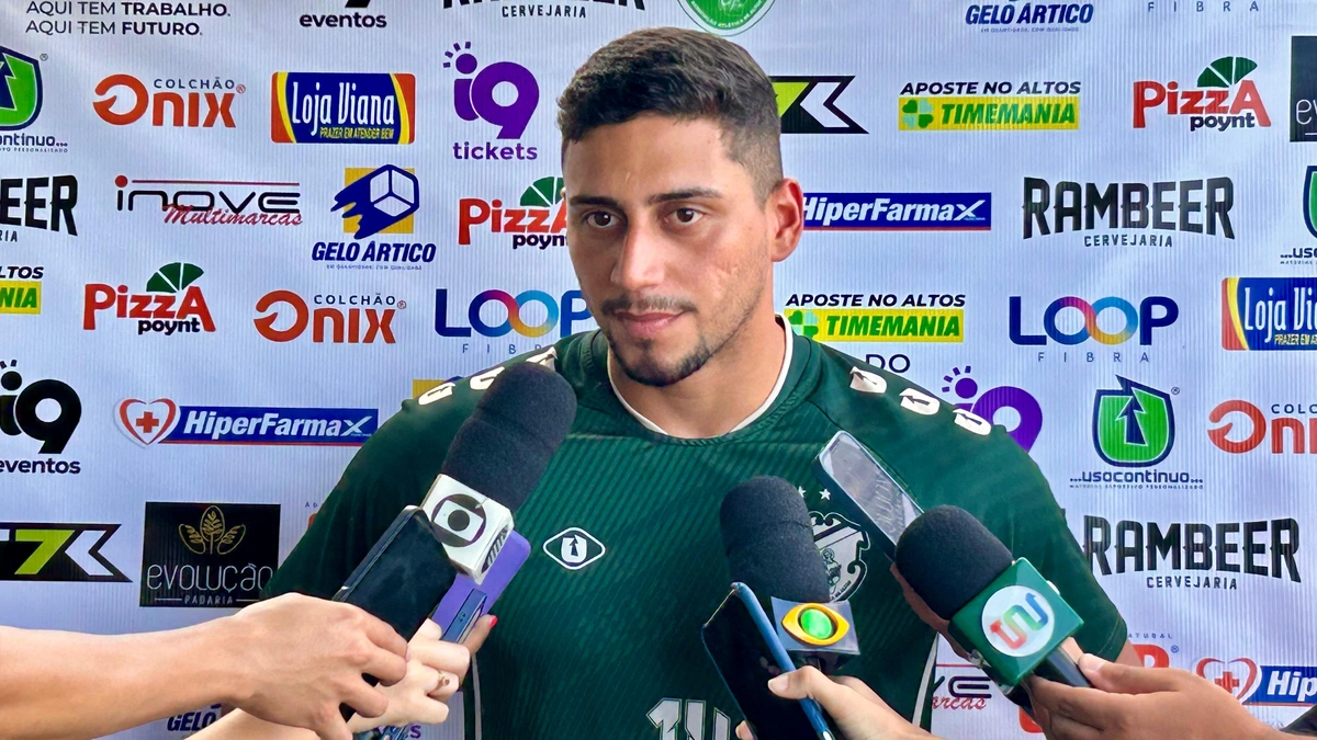 Napão, atacante do Altos-PI