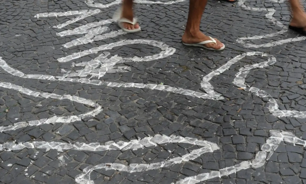 Número de mortes violentas no Brasil diminuem 3,4% em 2023