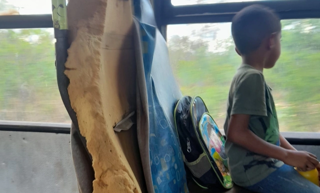 Pais denunciam péssimas condições do transporte escolar em Lagoa do Piauí