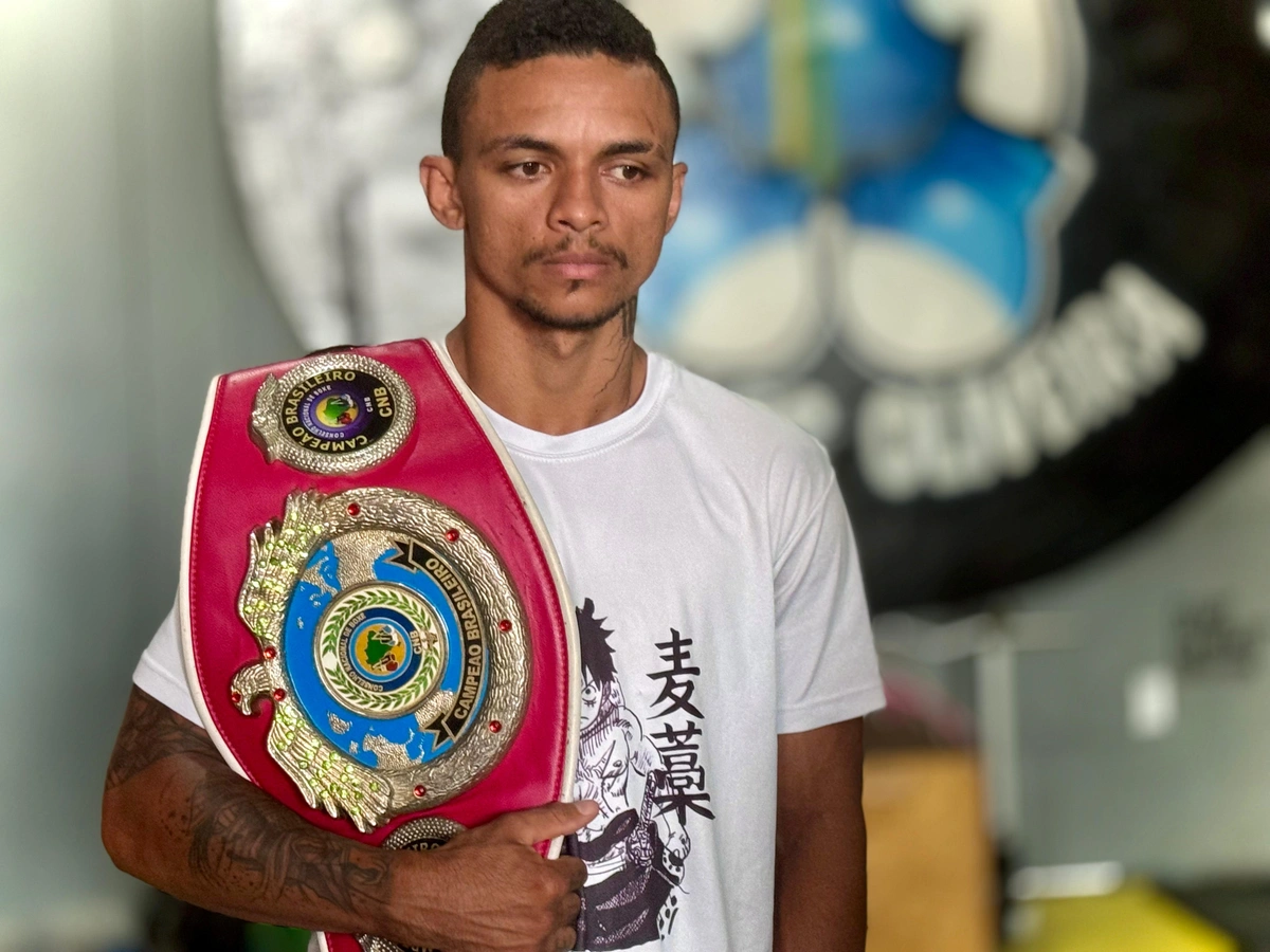 Paulo Sérgio, campeão brasileiro de boxe na categoria leve