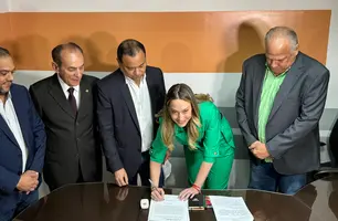 Vanessa Tapety assume cadeira na Assembleia Legislativa do Piauí (Foto: Conecta Piauí)