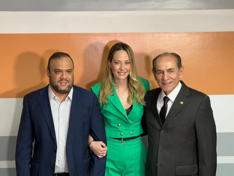 Vanessa Tapety assume cadeira na Assembleia Legislativa do Piauí