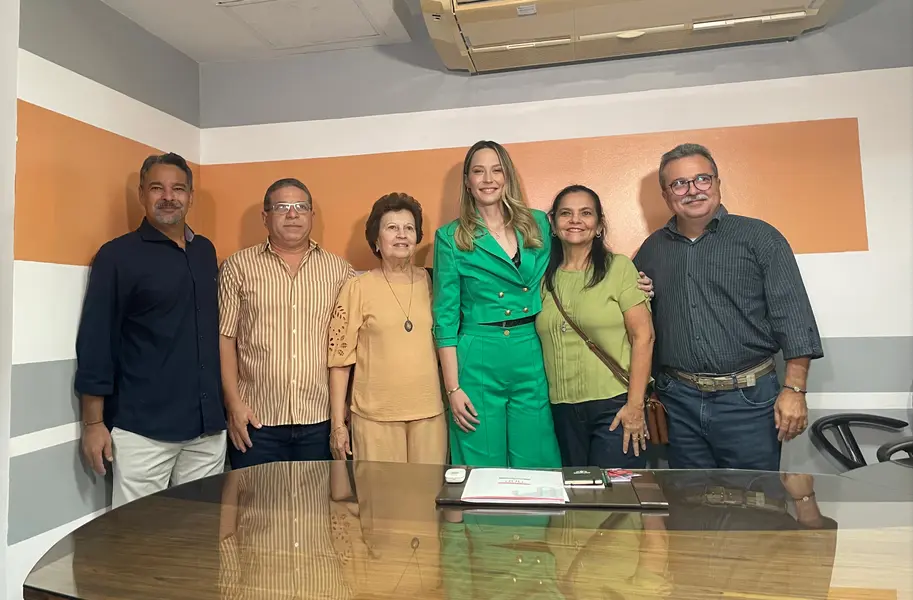 Vanessa Tapety assume cadeira na Assembleia Legislativa do Piauí