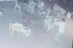 Vídeo mostra o exato momento em que empresário é executado em bar no Piauí