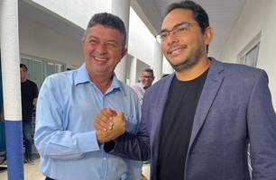 Zé Antônio ao lado do prefeito Assis Ramos; Pré-candidatura minada pela má gestão de Assis (Foto: Reprodução)