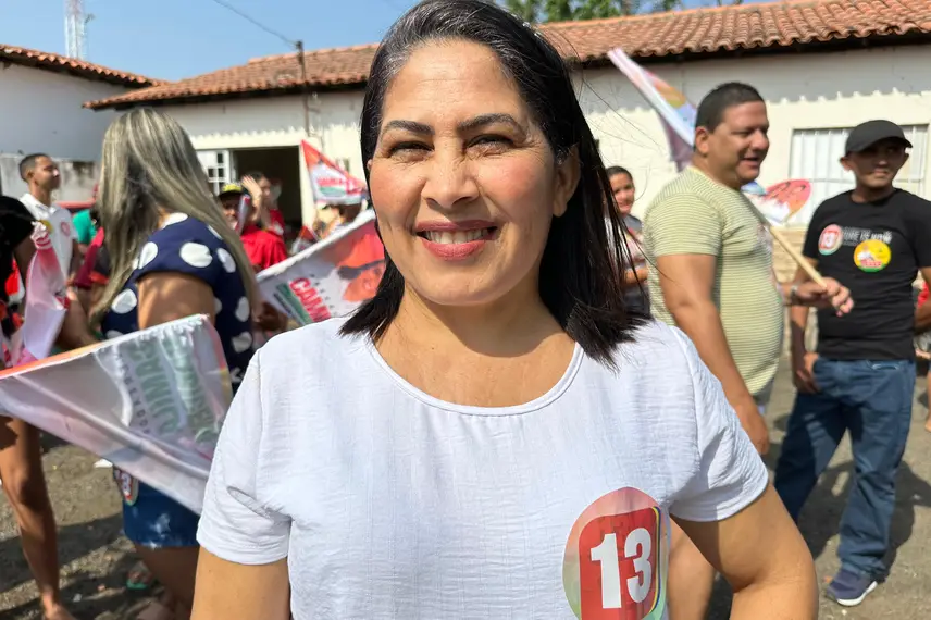 Ao lado de Rafael Fonteles, Camila Barbosa realiza bandeiraço em Lagoa do Piauí