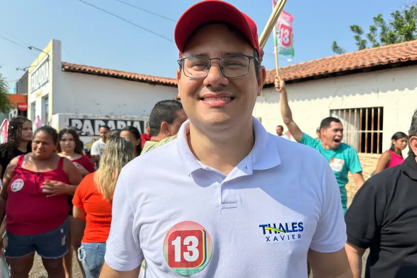 Ao lado de Rafael Fonteles, Camila Barbosa realiza bandeiraço em Lagoa do Piauí