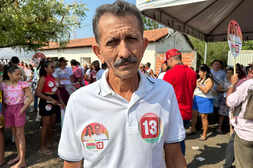 Ao lado de Rafael Fonteles, Camila Barbosa realiza bandeiraço em Lagoa do Piauí