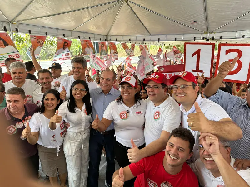 Ao lado de Rafael Fonteles, Camila Barbosa realiza bandeiraço em Lagoa do Piauí