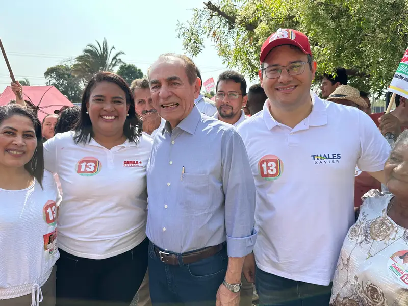 Ao lado de Rafael Fonteles, Camila Barbosa realiza bandeiraço em Lagoa do Piauí