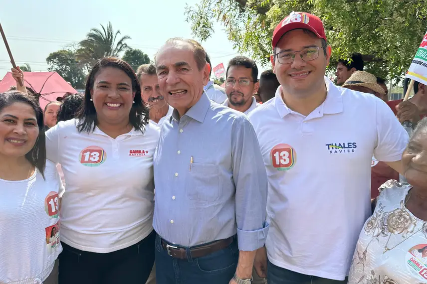 Ao lado de Rafael Fonteles, Camila Barbosa realiza bandeiraço em Lagoa do Piauí