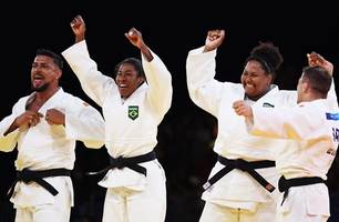 Brasil bate Itália e leva medalha de bronze no judô por equipes (Foto: Sarah Stier/Getty Images)