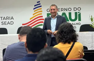 Café da manhã reúne público para palestra sobre comunicação governamental na Sead (Foto: Tiago Moura/Conecta Piauí)