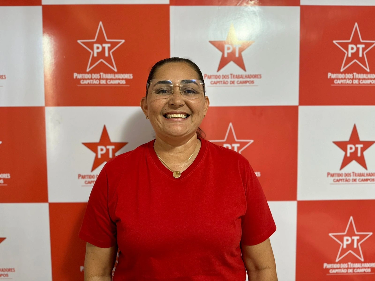 Candidata a prefeita Alyne Batista