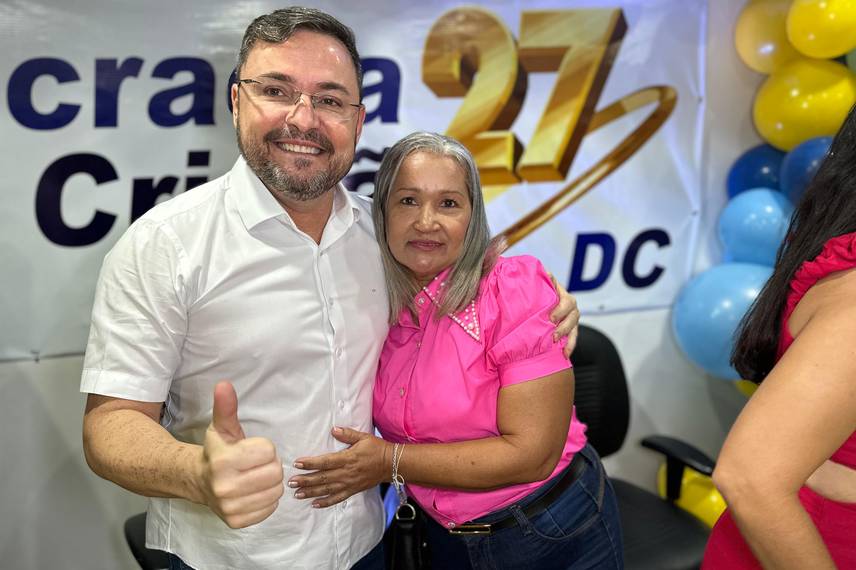 DC homologa a candidatura de 27 vereadores e declara apoio a Fábio Novo