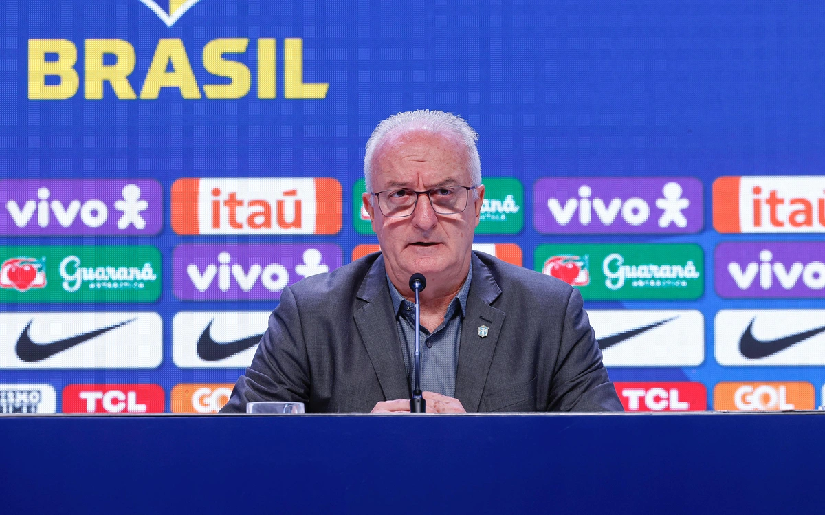 Dorival Júnior durante a convocação da Seleção Brasileira para os jogos contra Equador e Paraguai pelas