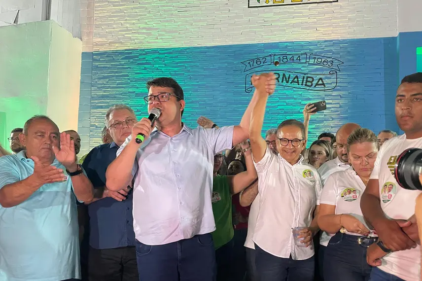 Dr. Hélio realiza inauguração de comitê de campanha em Parnaíba