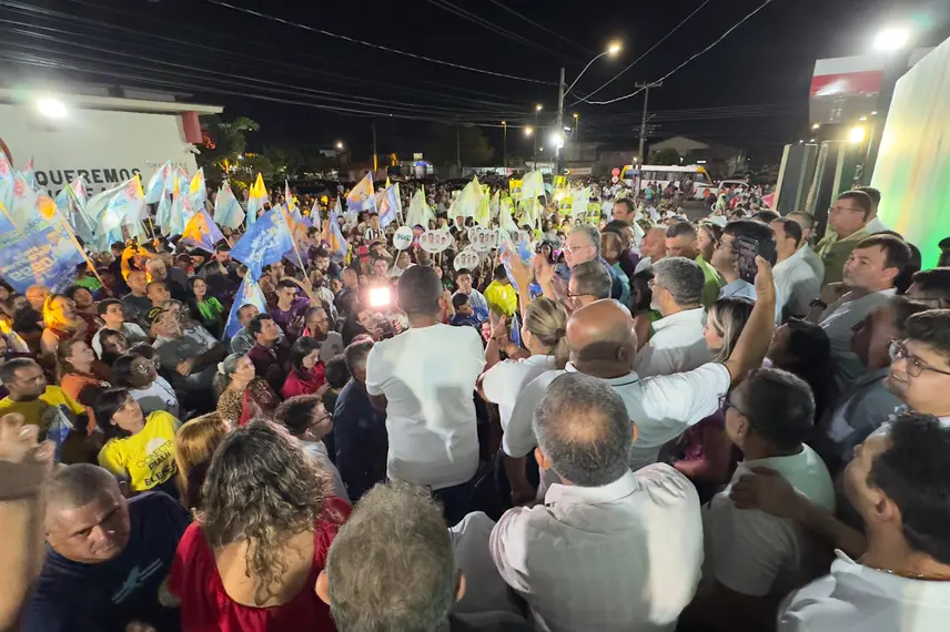 Dr. Hélio realiza inauguração de comitê de campanha em Parnaíba