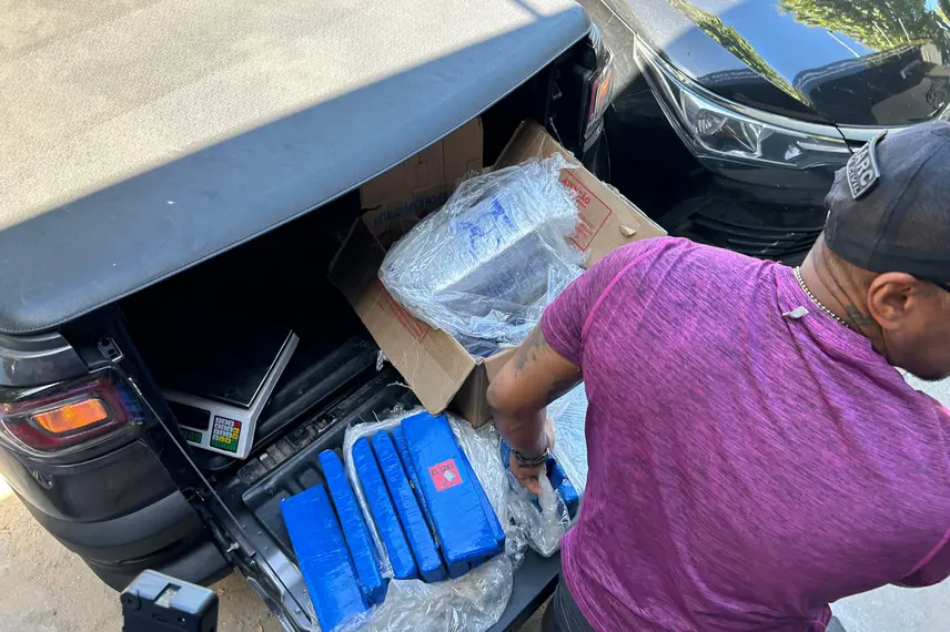 Droga apreendida pelo Denarc