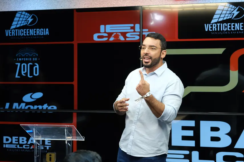 Eleições 2024: Dr. Hélio é destaque no primeiro debate de candidatos de Parnaíba