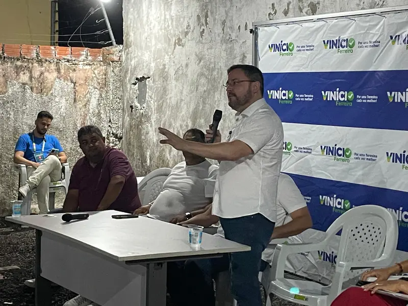 Fábio Novo realiza encontro com grupo básico de trabalhadores de Teresina