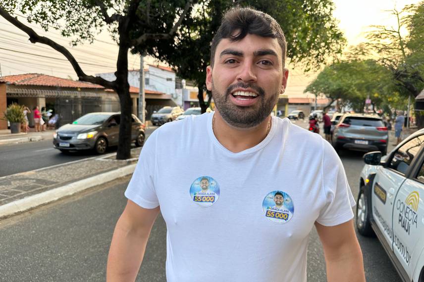 Fábio Novo realiza grande carreata em Teresina com apoio de várias lideranças Fábio Novo realiza grande carreata em Teresina com apoio de várias lideranças