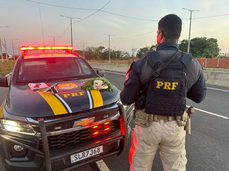 Foragido de Rondônia é preso com arma de fogo e máscara do ‘Coringa’ em Teresina
