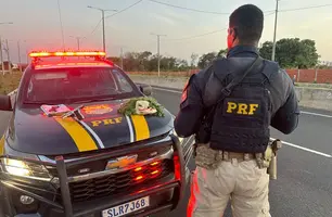 Foragido de Rondônia é preso com arma de fogo e máscara do ‘Coringa’ em Teresina (Foto: Divulgação/PRF)