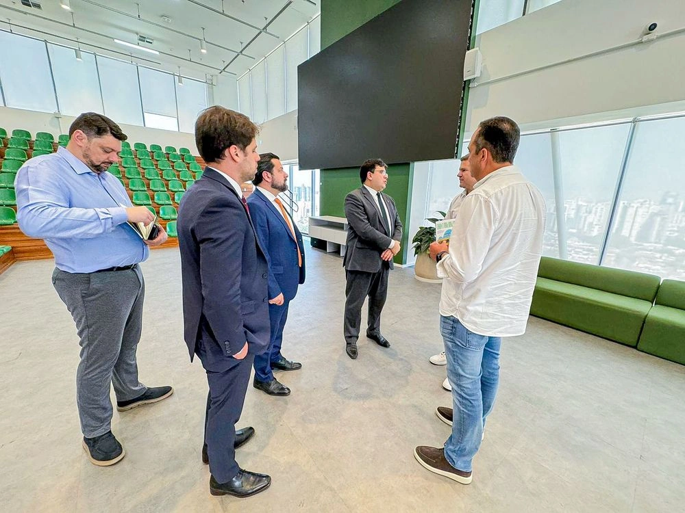 Governador firma parceria com Polvo Lab para desenvolver produtos piauienses