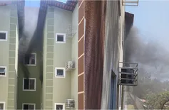 Incêndio supostamente iniciado por geladeira atinge apartamento em Teresina