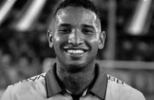 Jogador do Nacional-URU que passou mal em campo morre em São Paulo (Foto: Reprodução)