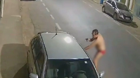 MG: armado e de cueca, homem impede o roubo do próprio carro