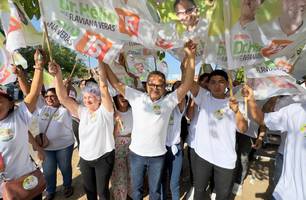 Parnaíba: Dr. Hélio inicia campanha eleitoral com multidão em bandeiraço (Foto: Conecta Piauí)