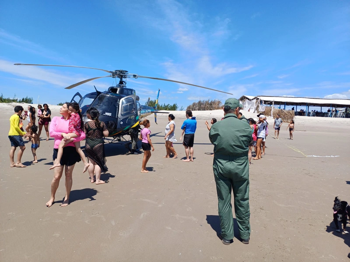 PM realiza 12 prisões, recupera veículos e apreende drogas no litoral do Piauí