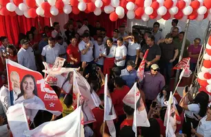Rafael Fonteles inaugura comitê da candidata Alyne Batista em Capitão de Campos (Foto: Conecta Piauí)