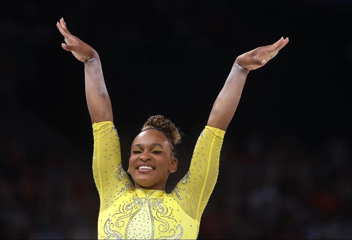 Rebeca Andrade é medalha de prata na ginástica artística individual