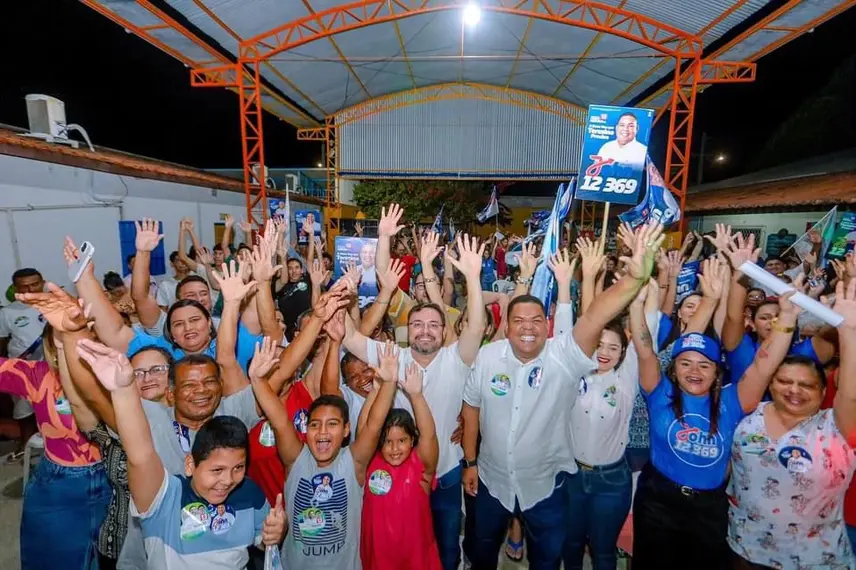 Vereador John Wallace realiza reunião com apoiadores no Parque Alvorada